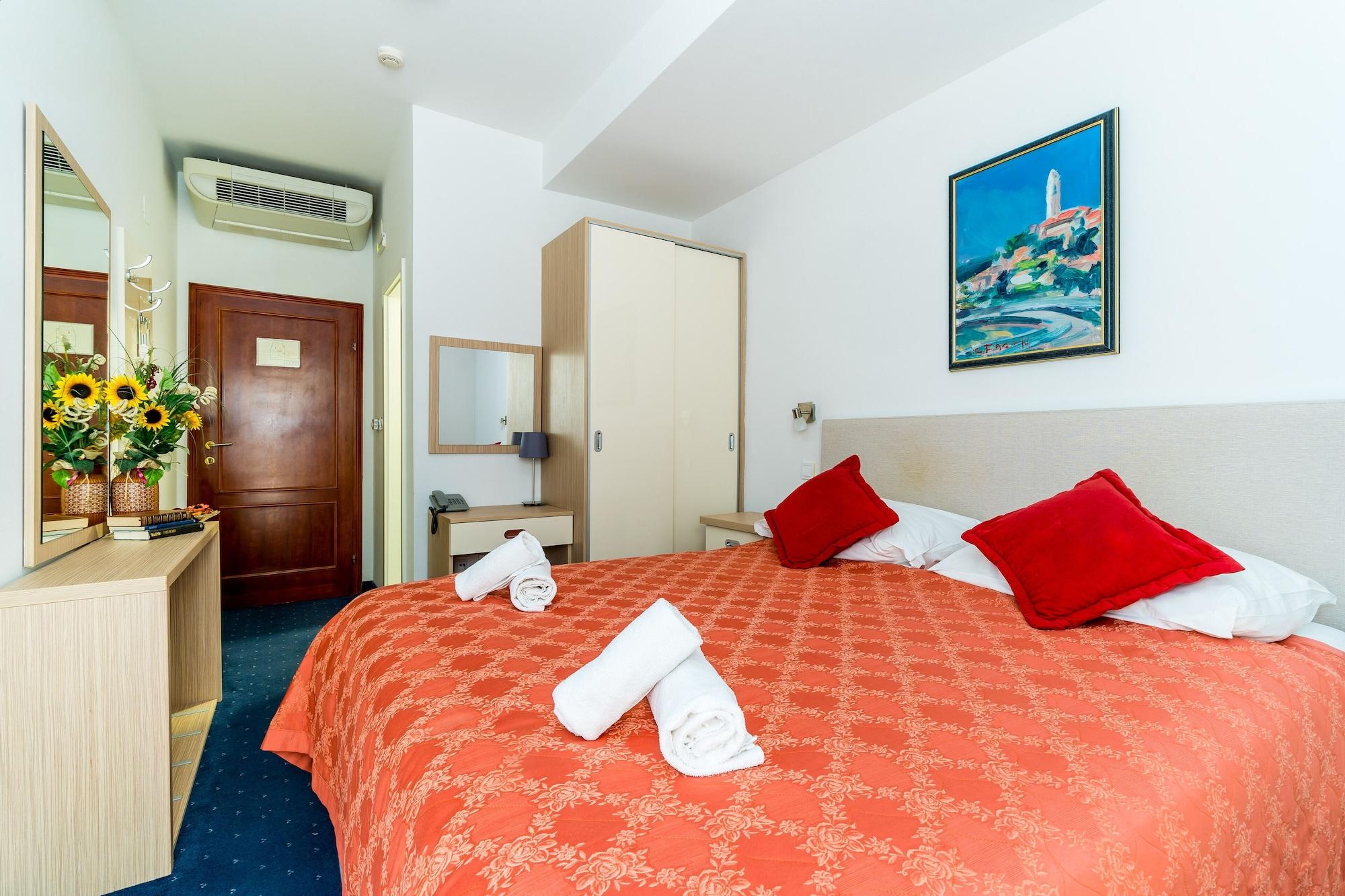 Hotel Ragusa Esterno foto