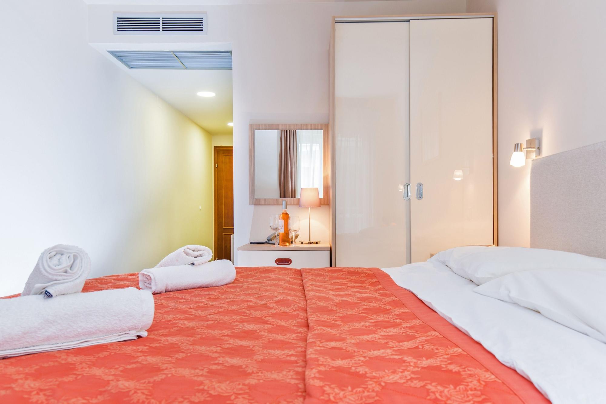 Hotel Ragusa Esterno foto