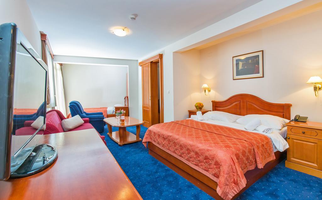 Hotel Ragusa Esterno foto